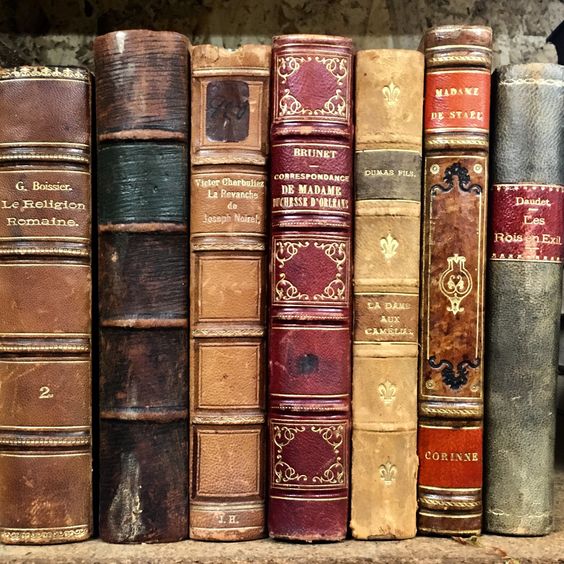 Где можно купить и продать редкие книги?