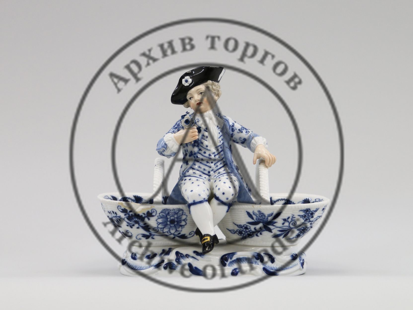 Солонка «Мальчик с букетом»