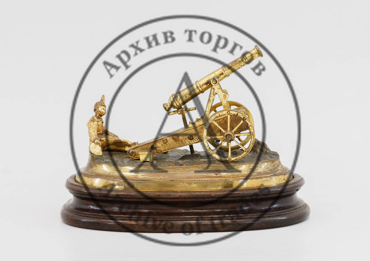 Настольное украшение «Артиллерист с пушкой»