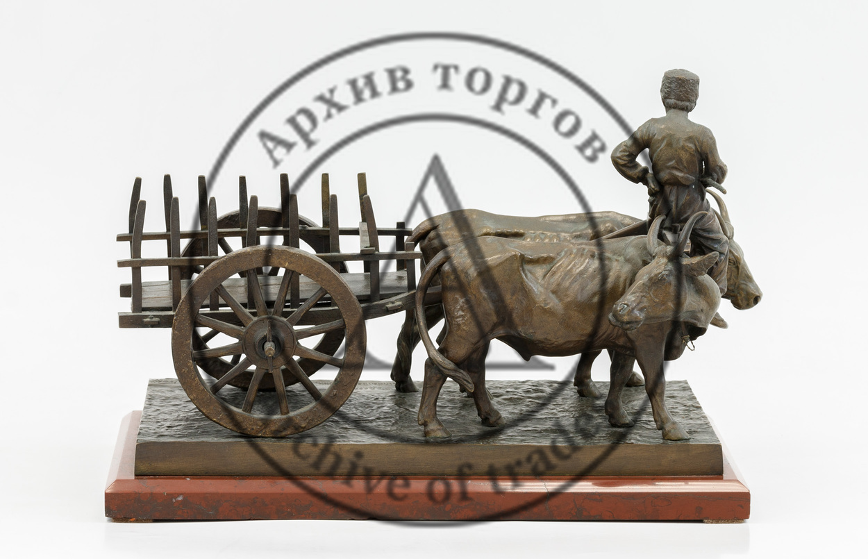 Скульптурная композиция «Два буйвола, запряженные в арбу с сидящим мальчиком-погонщиком»
