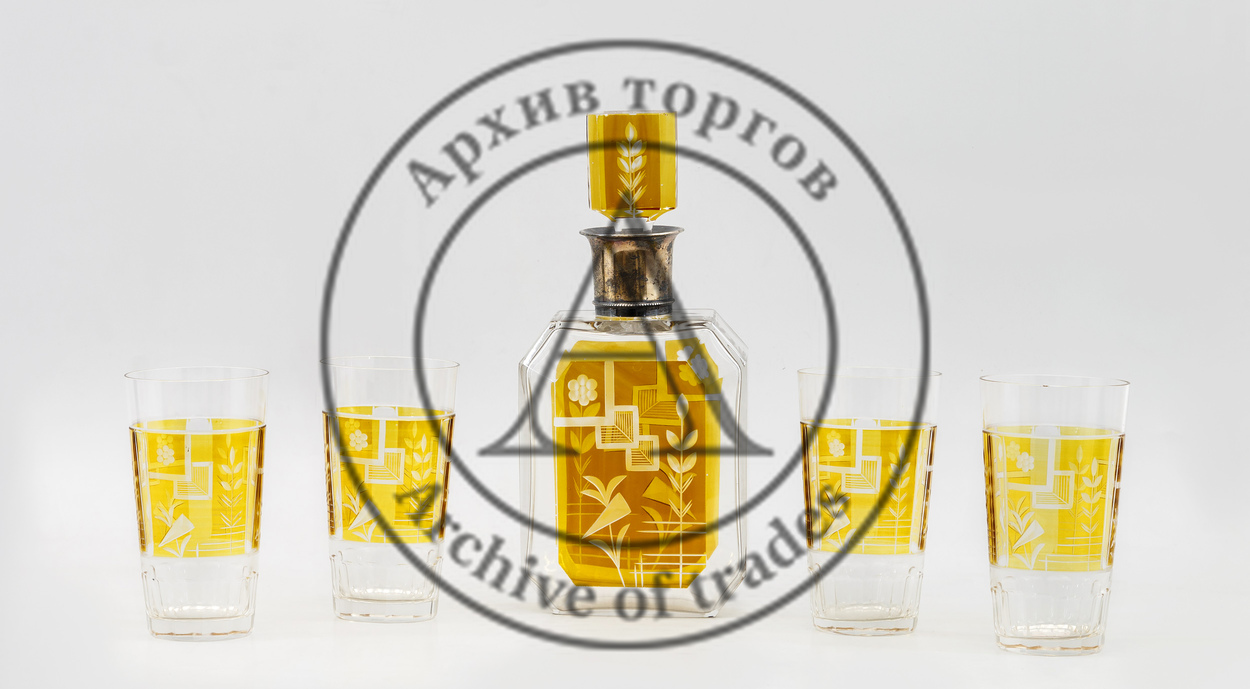 Штоф и 4 бокала