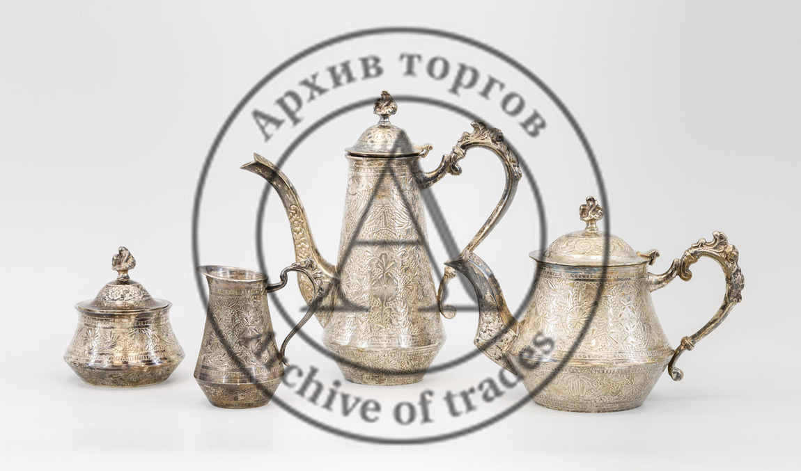 Чайно-кофейный сервиз из 4 предметов