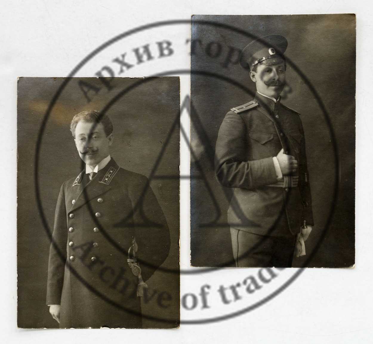Сет из двух фотографий неизвестного прапорщика.
